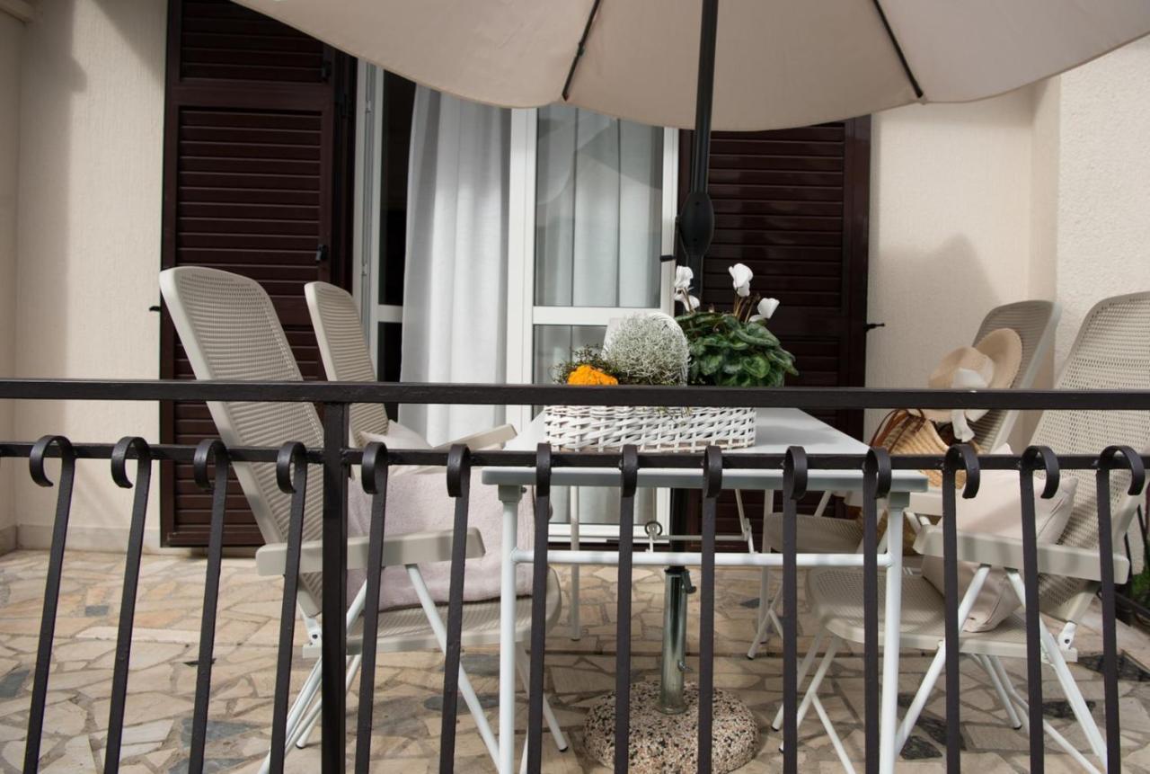 Apartments Sandra Пореч Екстериор снимка