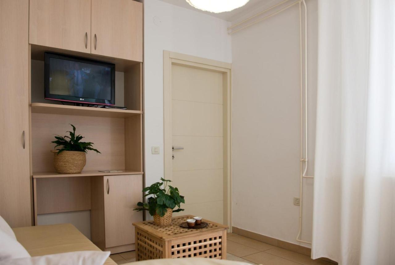 Apartments Sandra Пореч Екстериор снимка