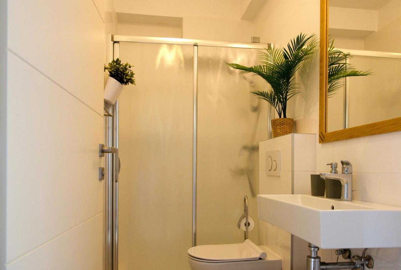 Apartments Sandra Пореч Екстериор снимка