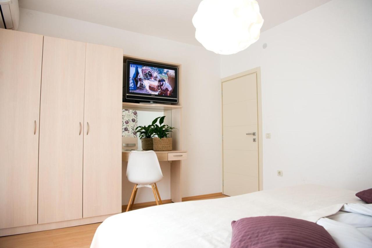 Apartments Sandra Пореч Екстериор снимка