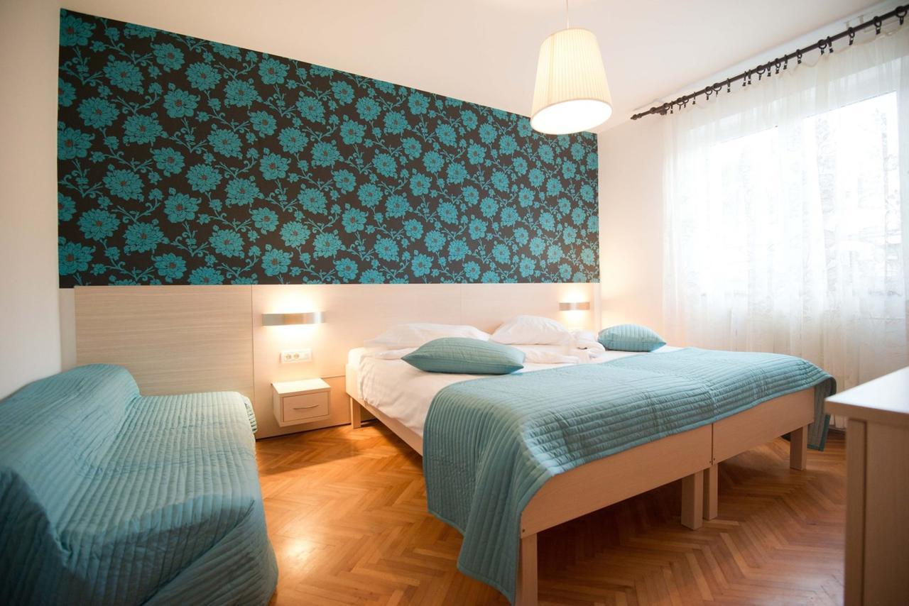 Apartments Sandra Пореч Екстериор снимка
