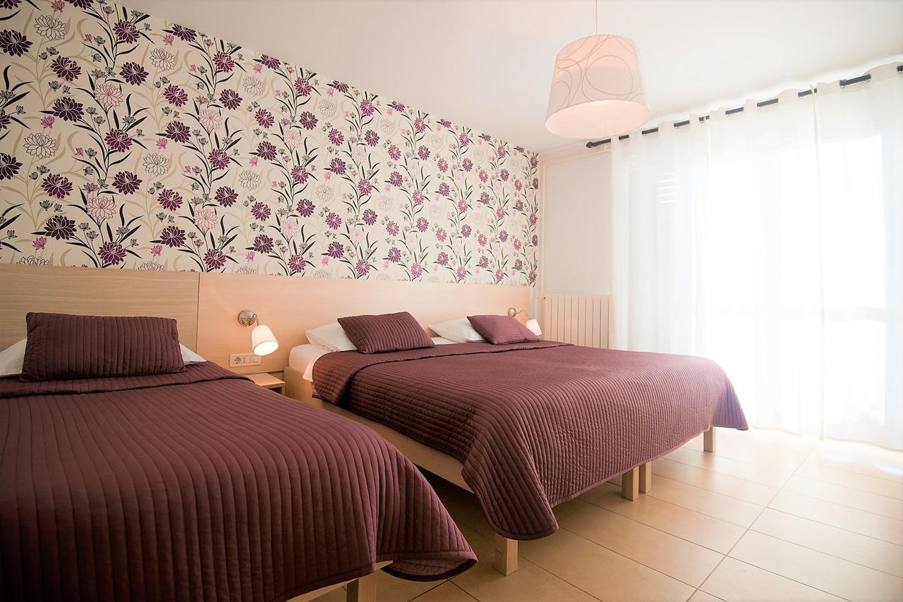 Apartments Sandra Пореч Екстериор снимка